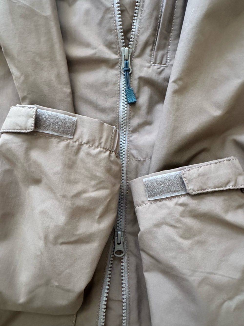 Carhartt Women’s Jacket - Picture 10 of 12
